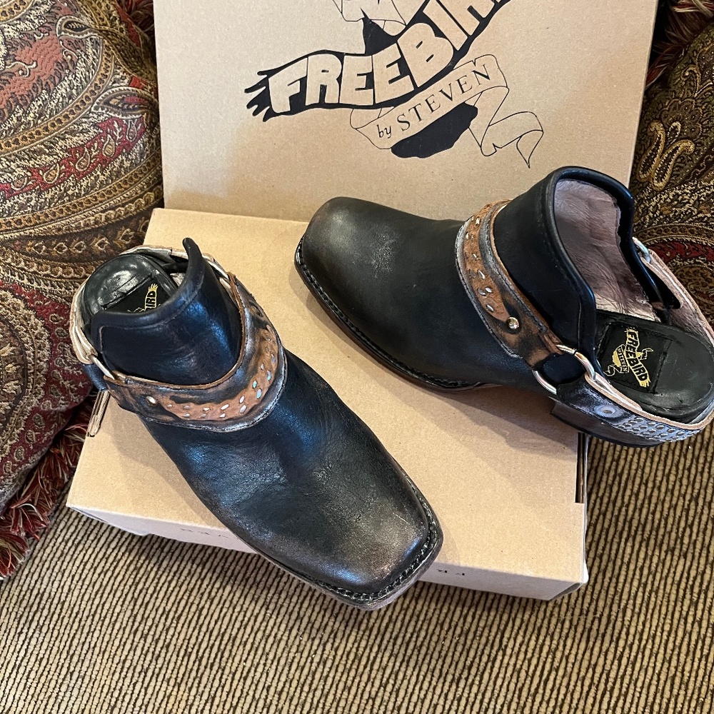 Size 7 Freebird booties